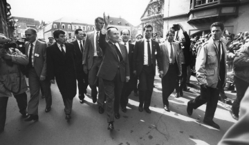 Düala 40 urte François Mitterrand boterean heltzen zen !